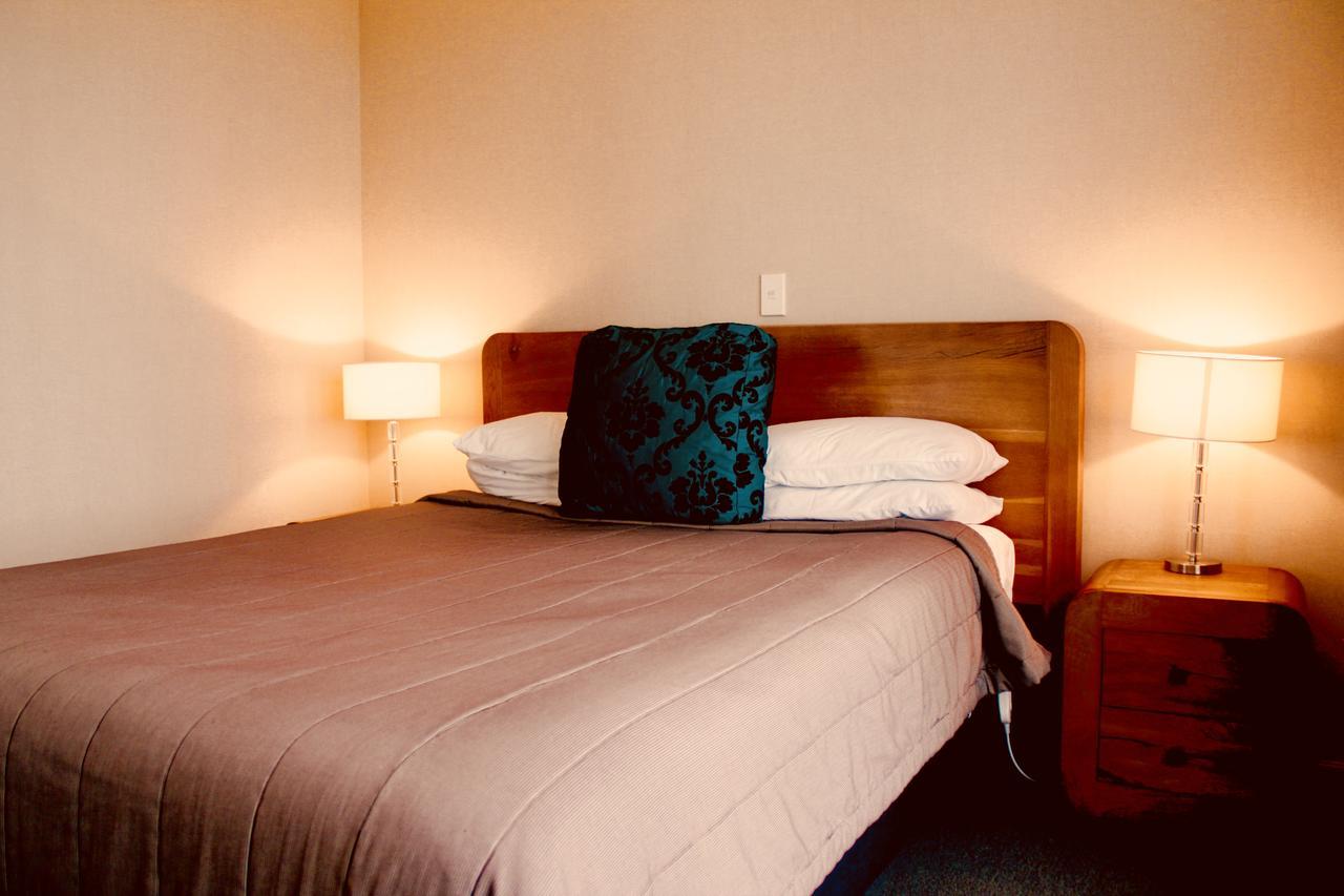 The Nautilus Ξενοδοχείο Napier Εξωτερικό φωτογραφία A bedroom at the hotel