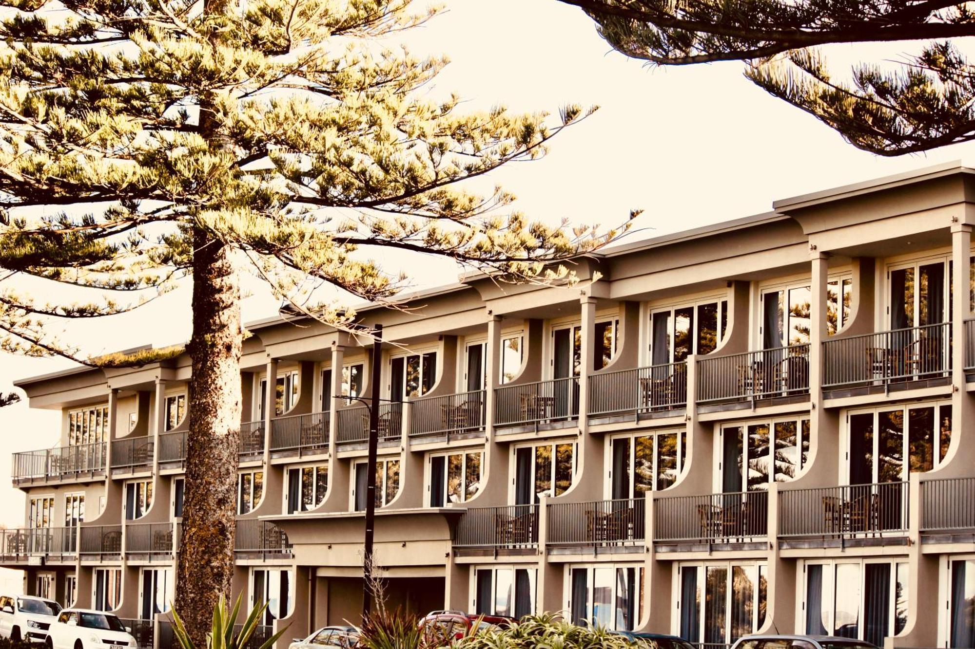 The Nautilus Ξενοδοχείο Napier Εξωτερικό φωτογραφία The Surf Hotel